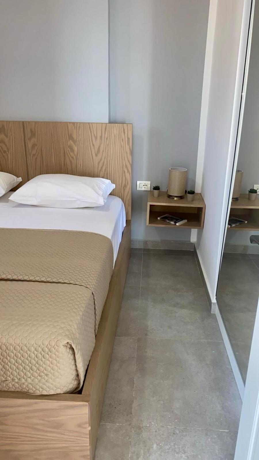 Harmonia Guest House 2 Himarë Habitación foto