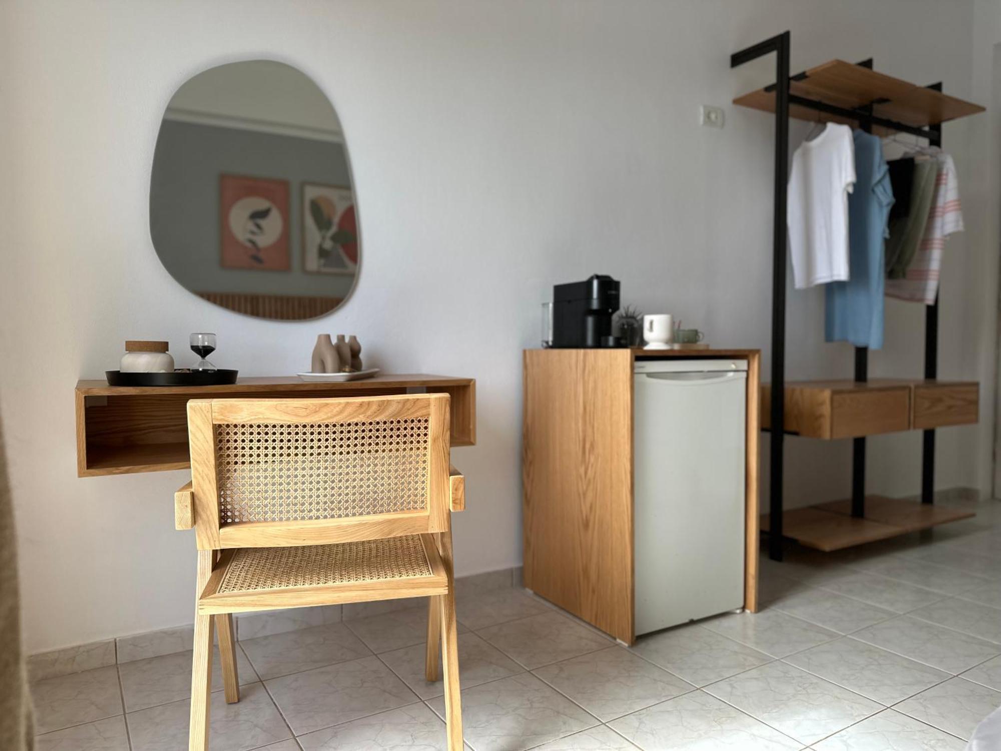 Harmonia Guest House 2 Himarë Habitación foto