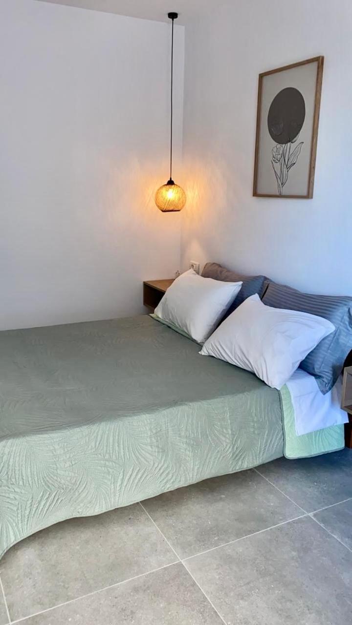 Harmonia Guest House 2 Himarë Habitación foto